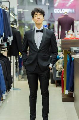 Set vest đen cổ tròn cách điệu