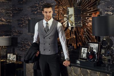 Áo Gile Xám cài chồn cổ sam V7 80% Kevinlli 