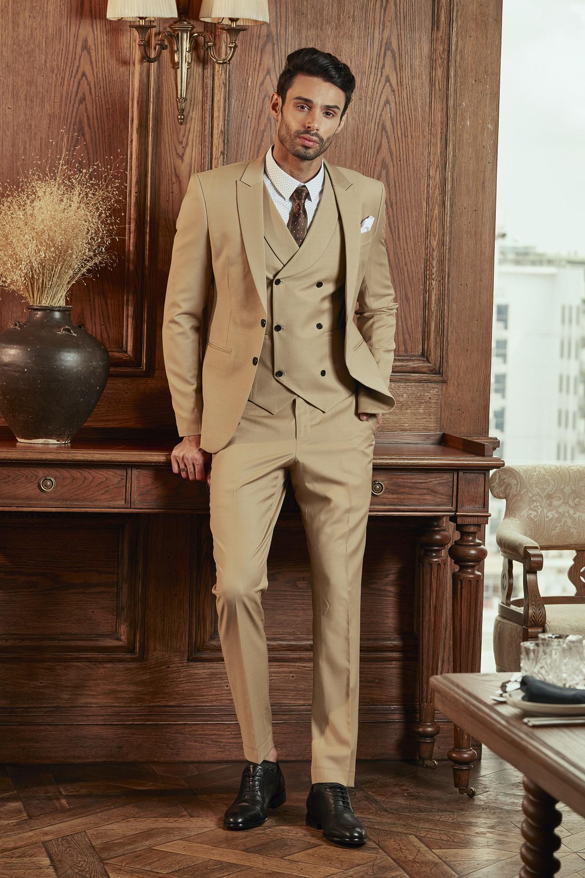 Bí Quyết Chọn Suit Chuẩn Dáng ChO Quý Ông Hiện Đại