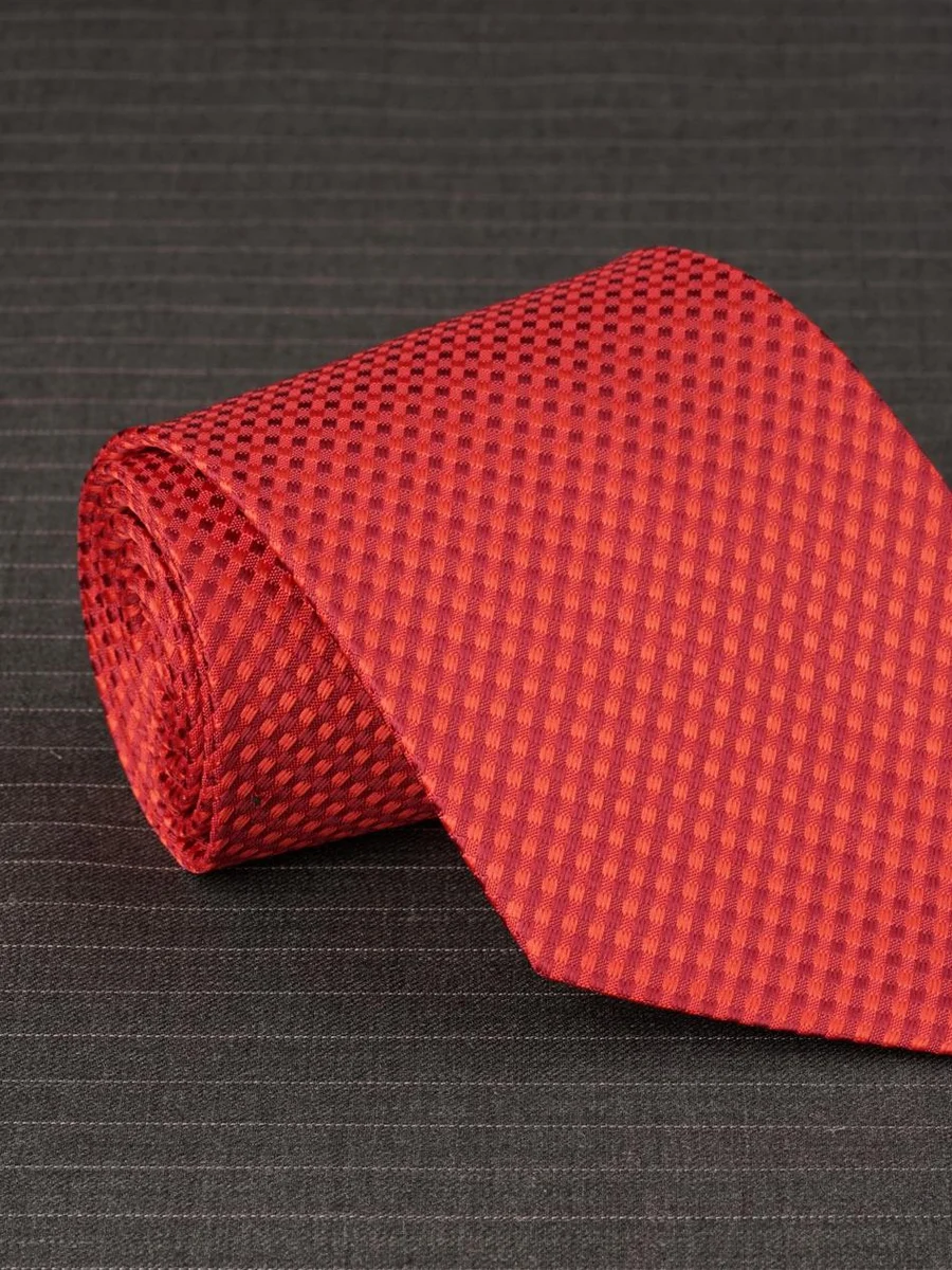 Ruby Basketweave Tie