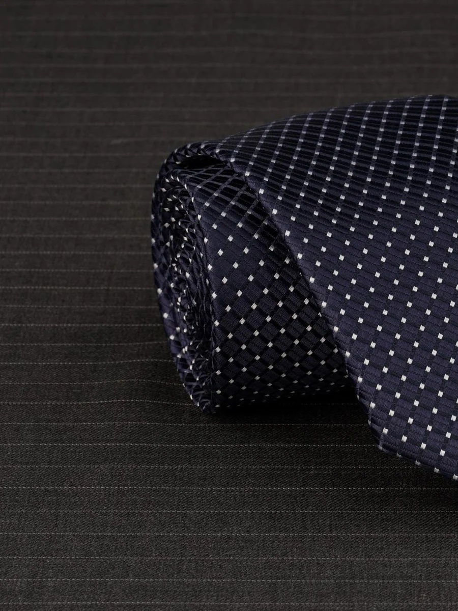 Pearl Dot Lattice Tie