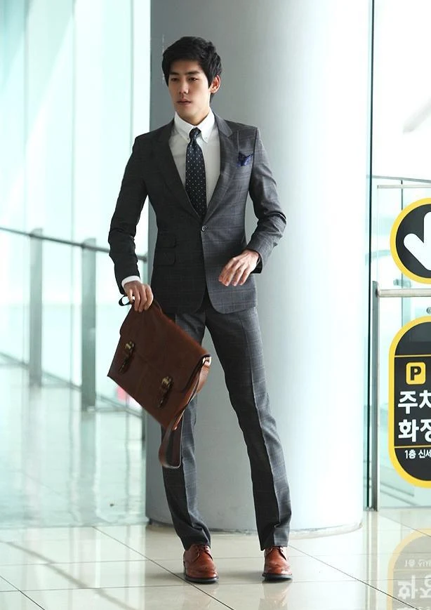 Traveller Grey Check Suit, charcoal grey check