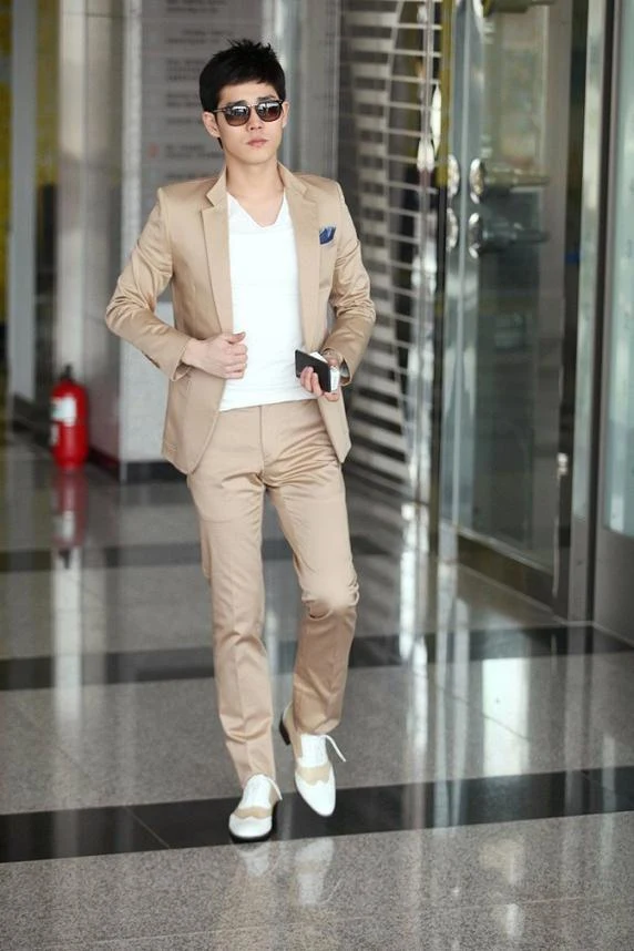 Bộ Vest Kem Nắng Hạ, màu be kem