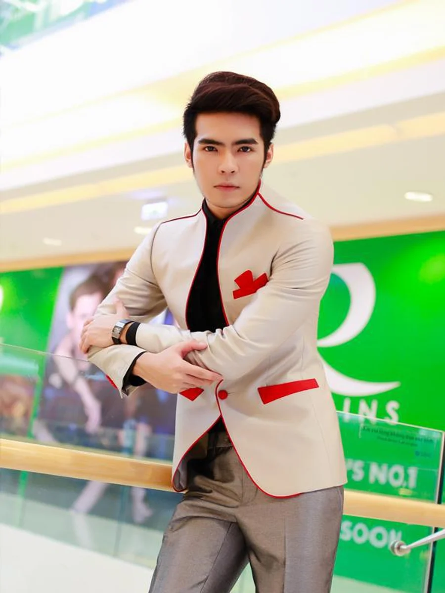 Red-Piped Mandarin Collar Jacket