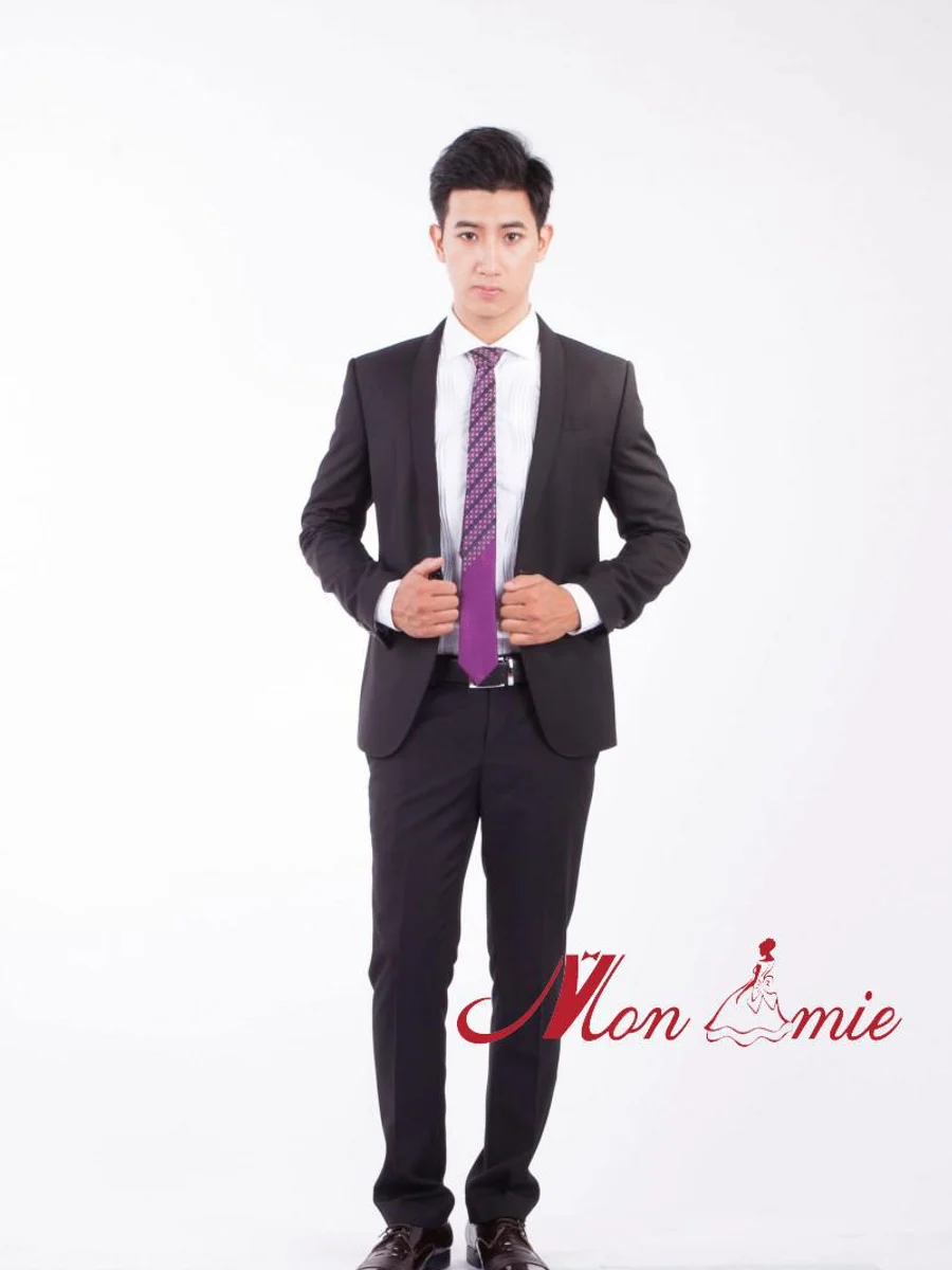 Shawl Lapel Suit with Amethyst Tie