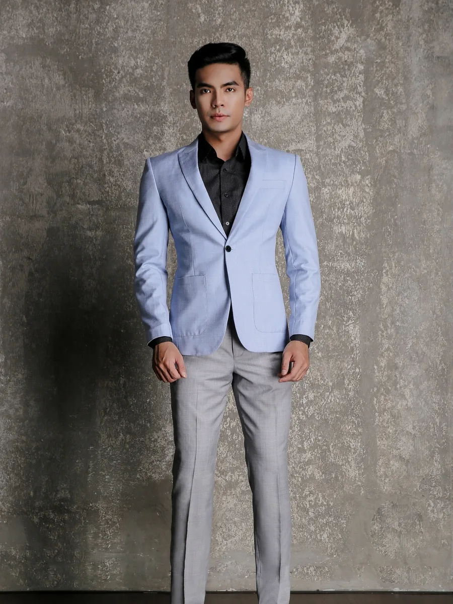 Powder Blue Single-Button Peak Lapel Blazer
