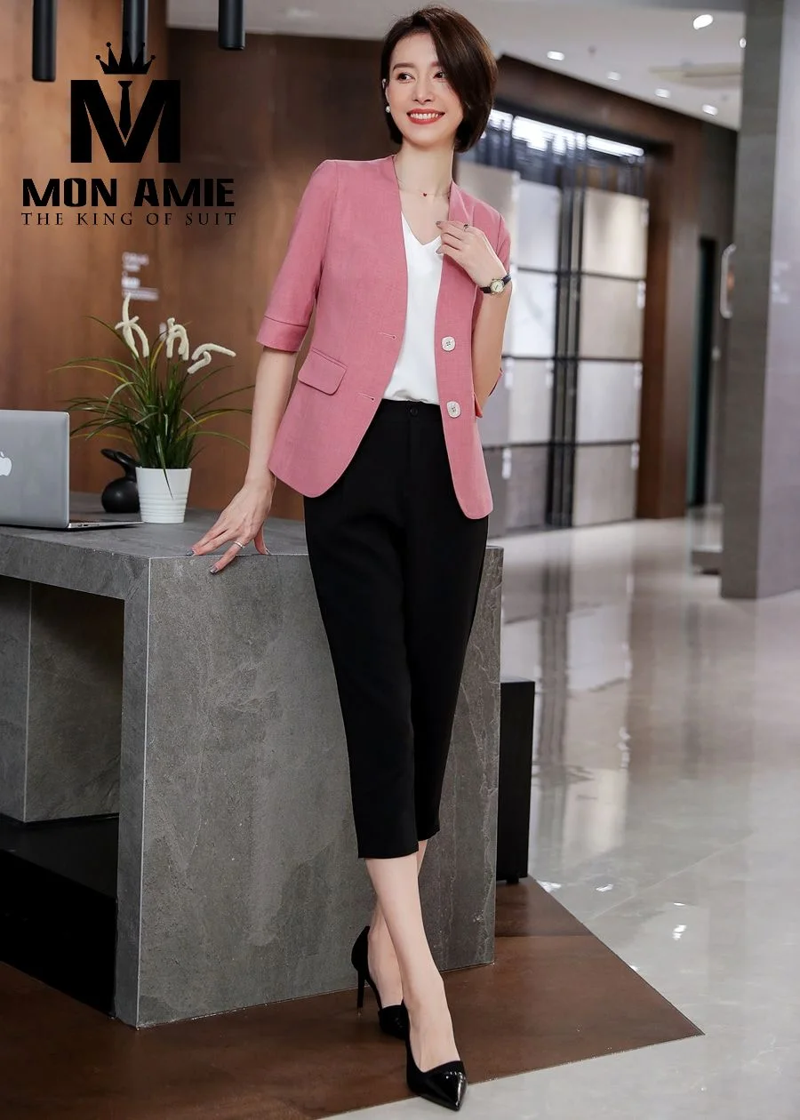 Peach pink collarless cropped-sleeve women's suit with cropped trousers