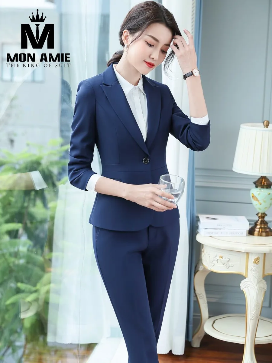 Navy Notch-Lapel Three-Quarter Sleeve Suit with Trousers
