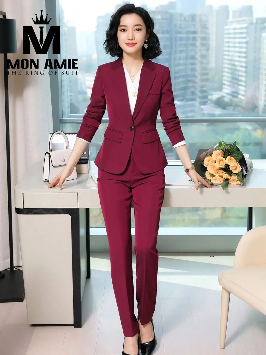 Burgundy Women's Suit with Flap Pockets and Straight Trousers
