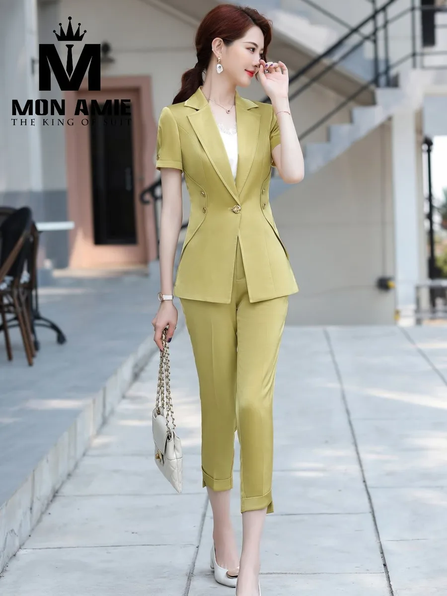 Lime Yellow Short-Sleeve Women's Suit with Cropped Trousers
