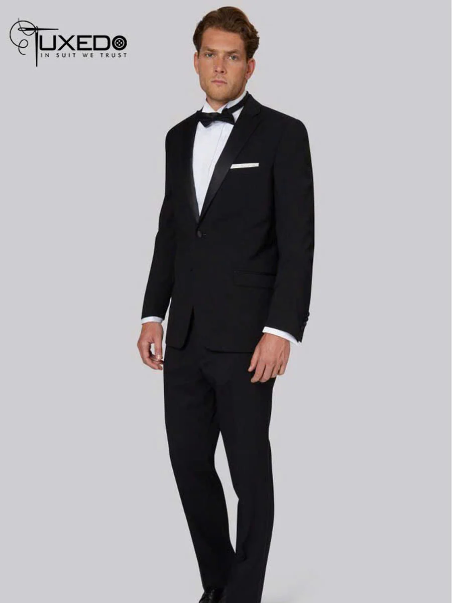 Minimal Black Peak Lapel Tuxedo