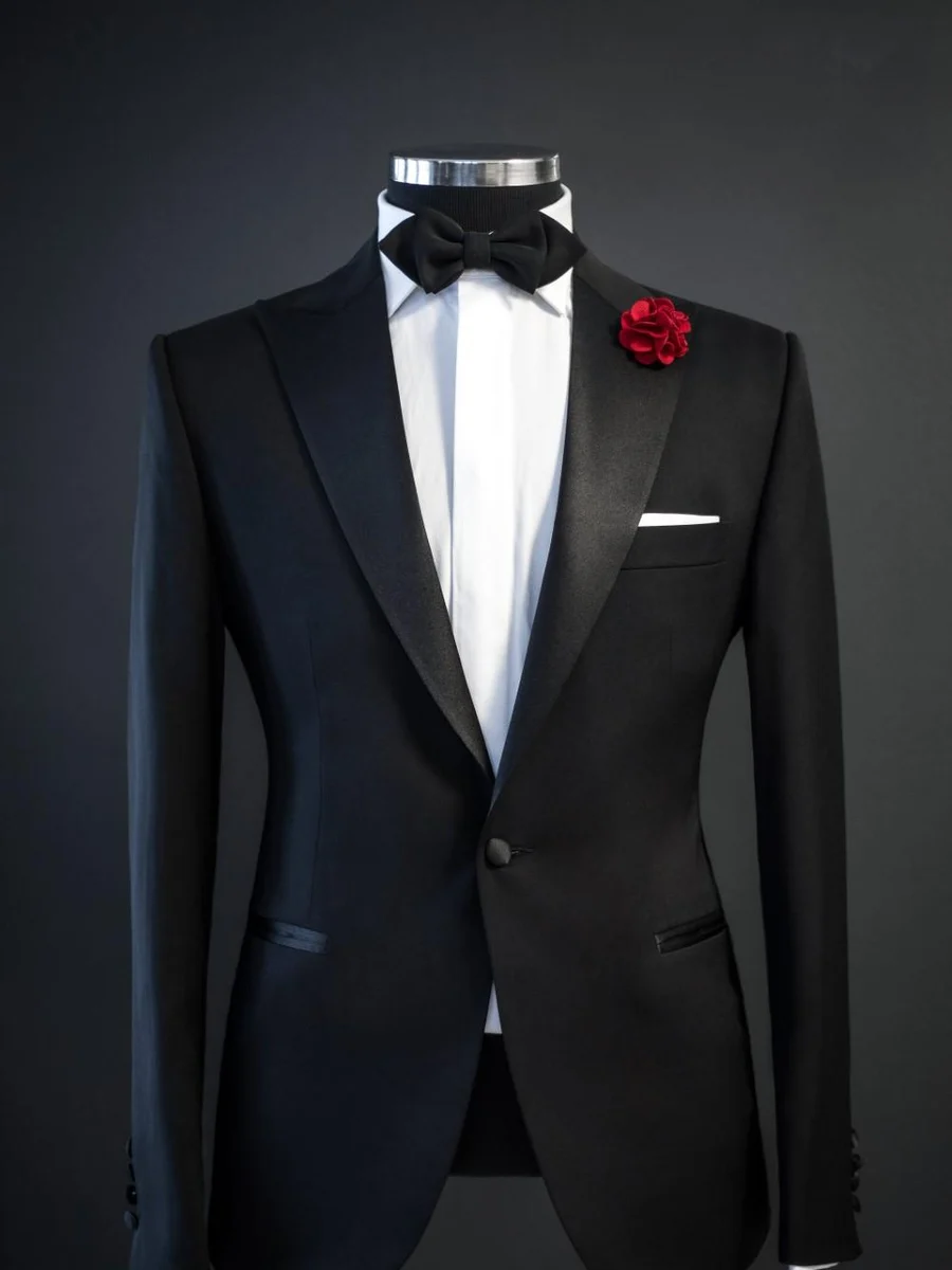 Classic Black Peak Lapel Tuxedo