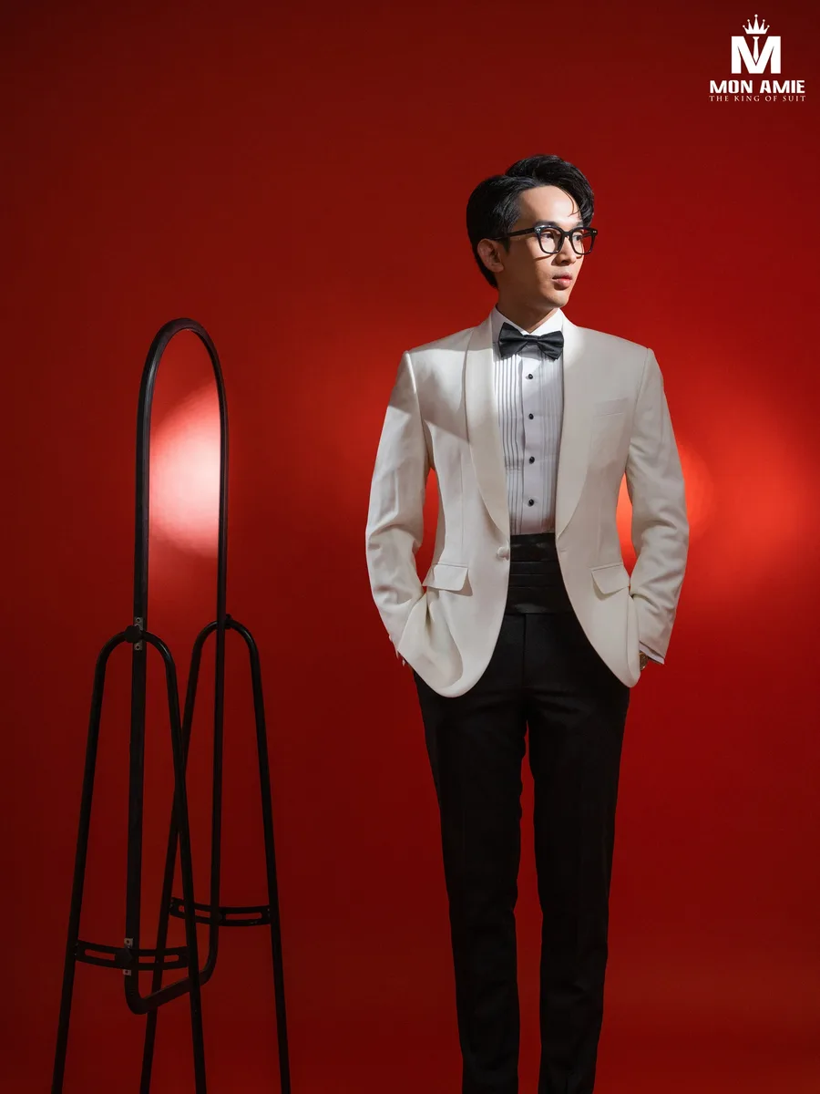Ivory Shawl-Collar Tuxedo with Cummerbund